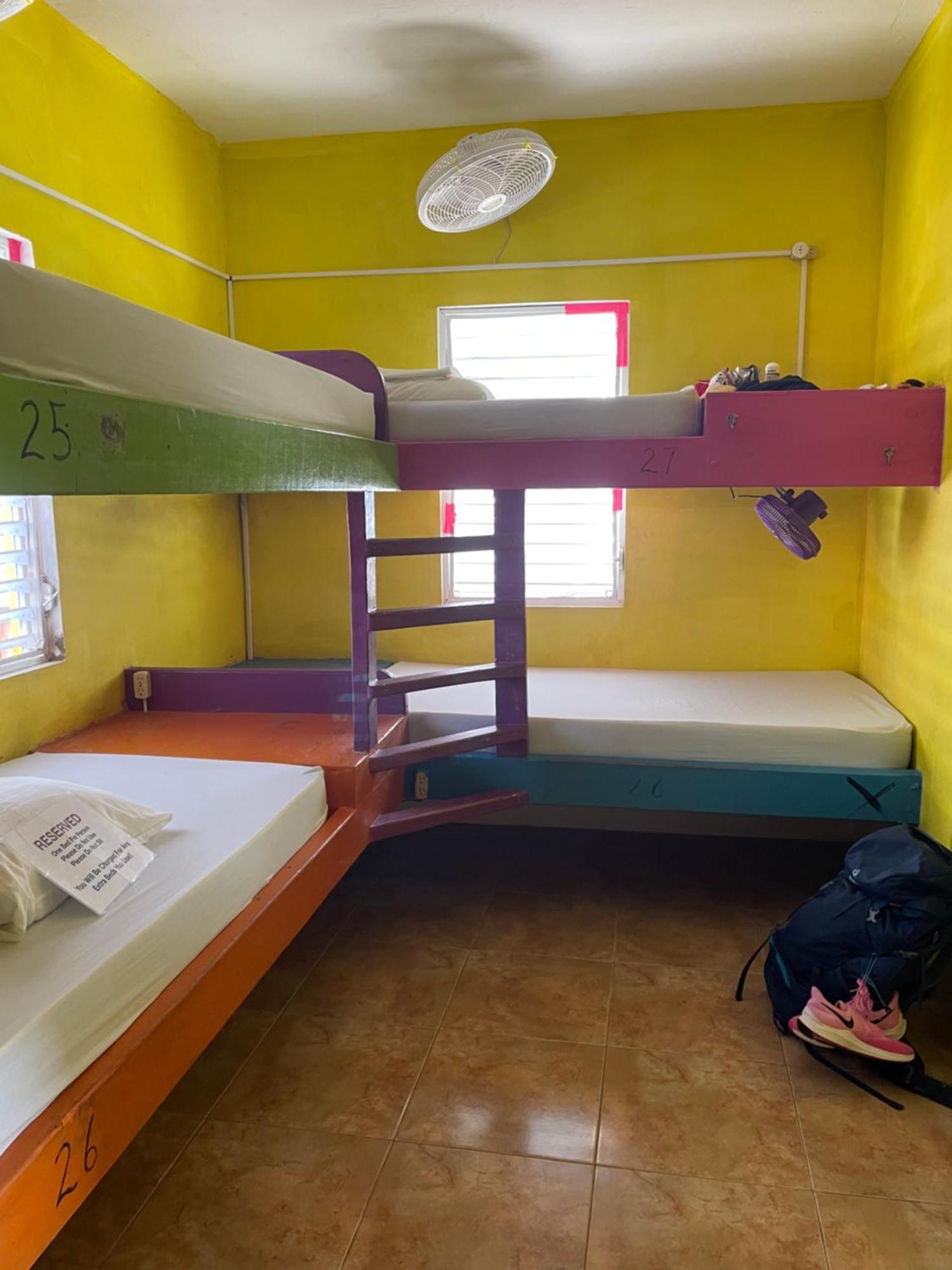 Travellers Palm Backpackers Hostel Caye Caulker Exterior photo